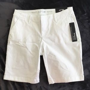 Apt. 9 Mid Rise White Bermuda Shorts